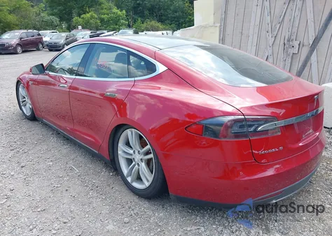 2015 Tesla Model S 70D/85D/P85D from USA, damaged, VIN 5YJSA1H21FFP78013